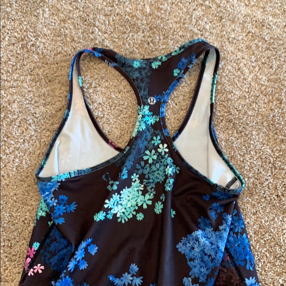 Black and multicolored lulu lemon tank top